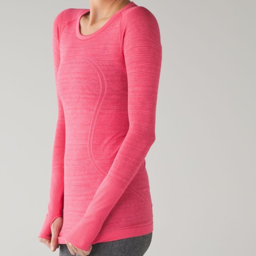 LULULEMON RUN SWIFTLY TECH LONG SLEEVE CREW IN HEATHERED BOOM JUICE